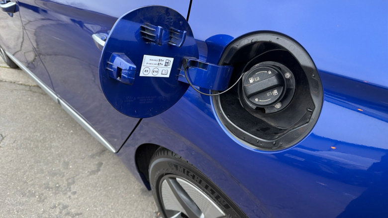 Hyundai IONIQ 1.6 GDi Hybrid Premium SE 5dr DCT Hybrid Hatchback